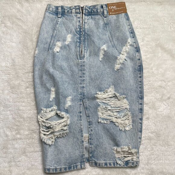 OneTeaspoon Women's Light Blue Distressed Pencil Freelove Denim Skirt  Size 24 - Picture 1 of 9